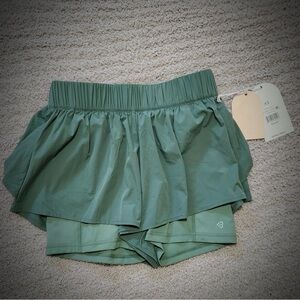 “BLOGILATES” Women's Green Athletic Shorts
